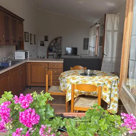 Bosa Bouganville Con Vista Mare Apartment *