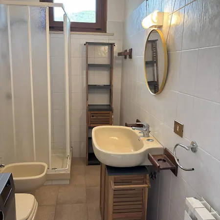 Bosa Bouganville Con Vista Mare Ampio Terrazzo *